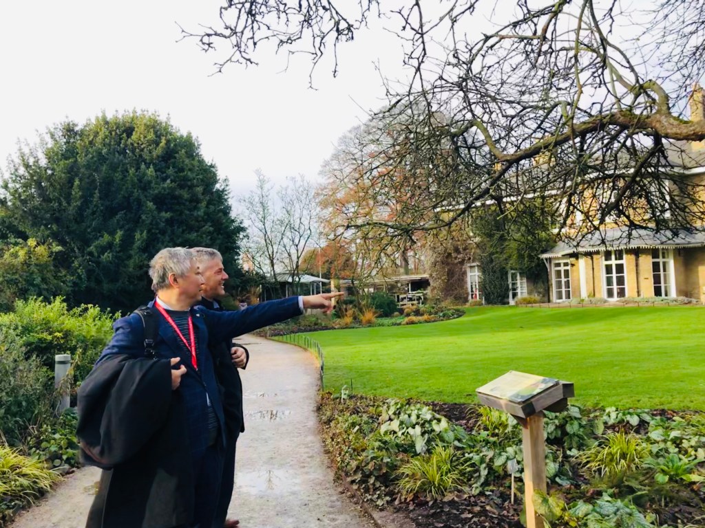 Global land cover mapping: experiences and&nbsp;perspectives